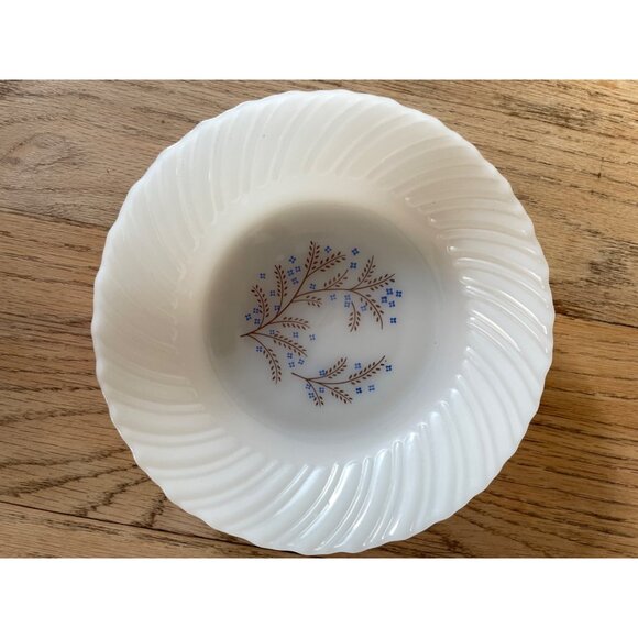 Set Of 4 Vintage Termocrisa Mexican Milk Glass Bowls With Floral Design - Picture 3 of 8